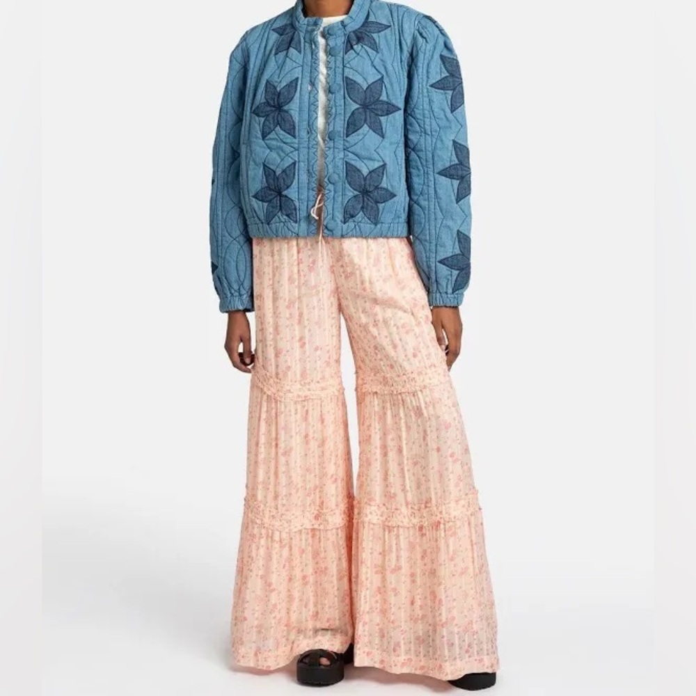 FREE PEOPLE Emmeline Tiered Pink Floral Wide Leg Pants in Peach Combo